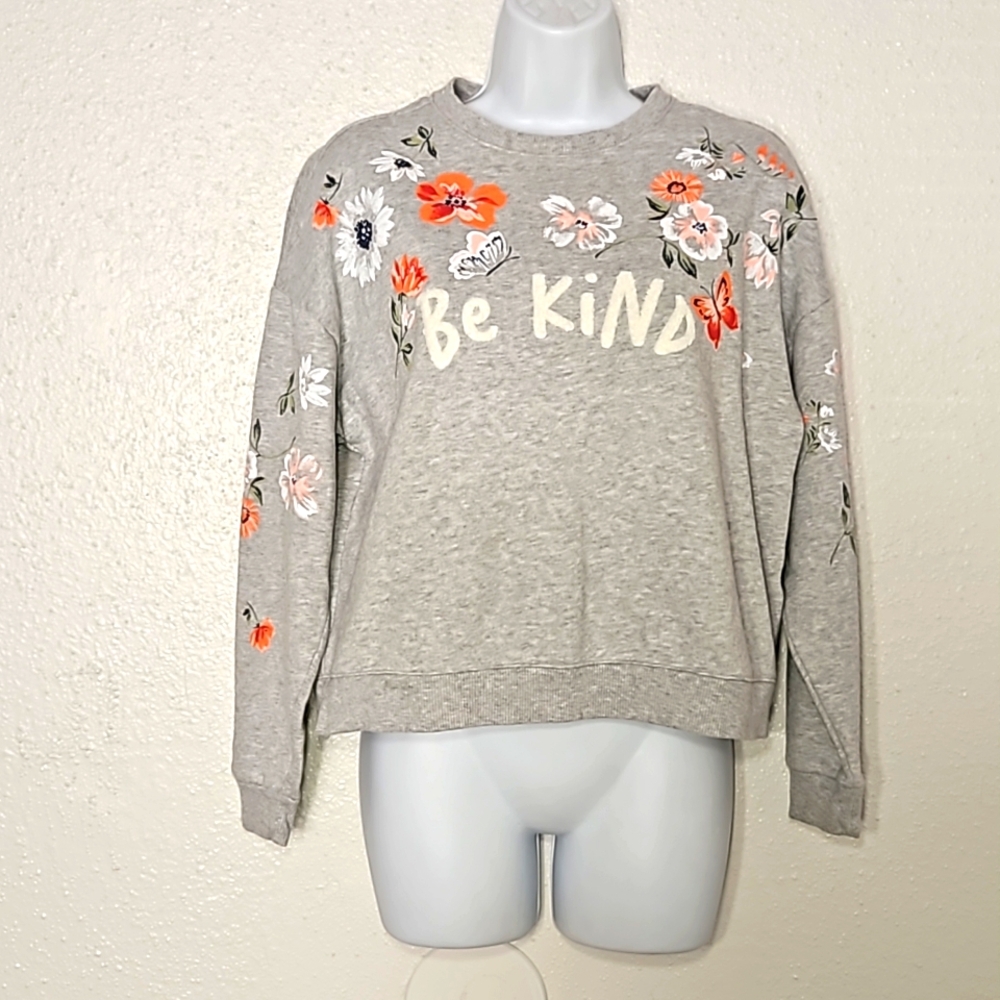 Wonder nation embroidered be kind w/ painted flowers crew neck sweatshirt 16